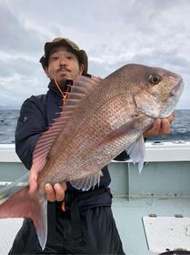 今日一番のマダイ！